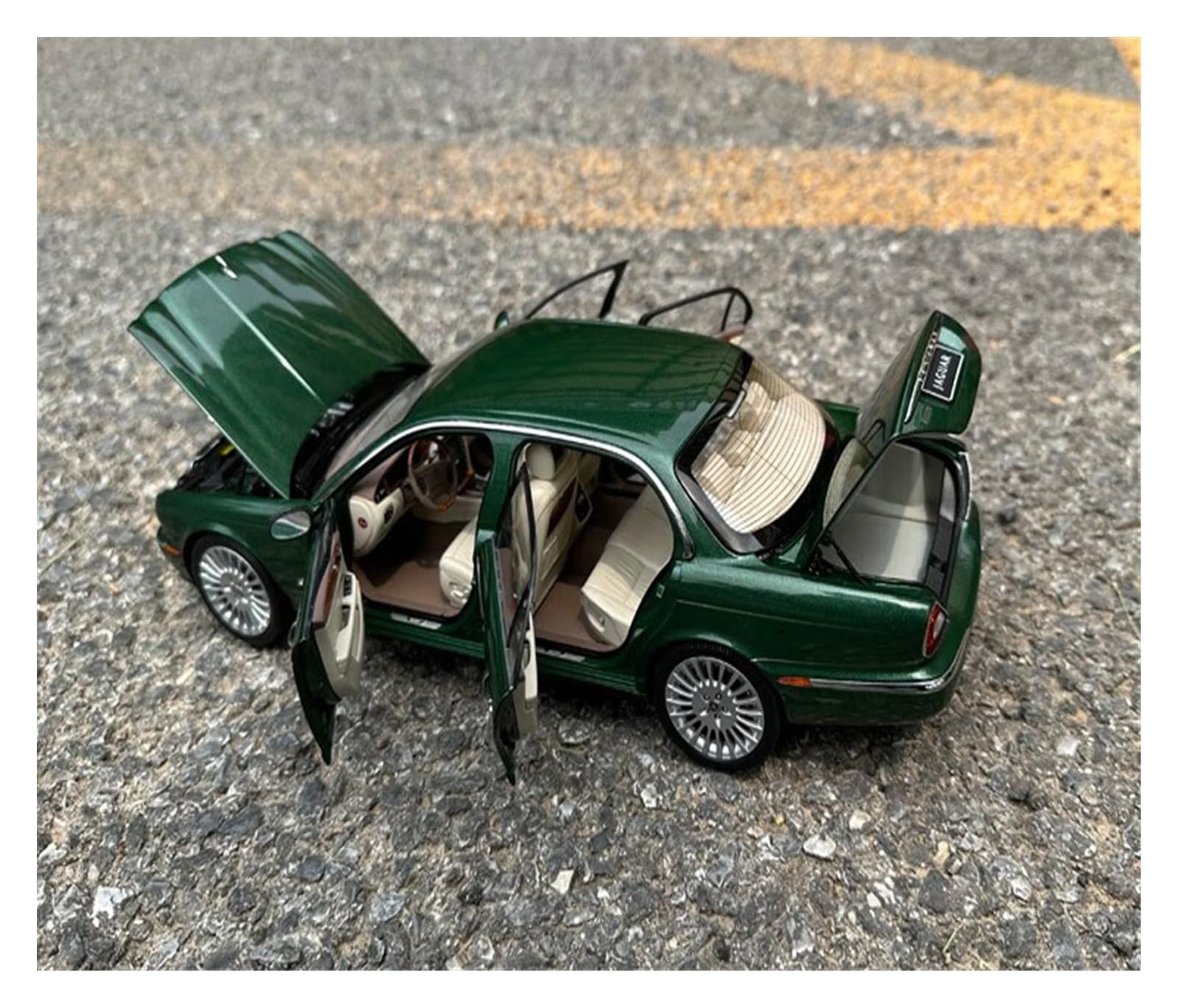 Amazon.com: 1 18 Ror Jaguar XJ6 X350 Green Static Diecast Alloy
